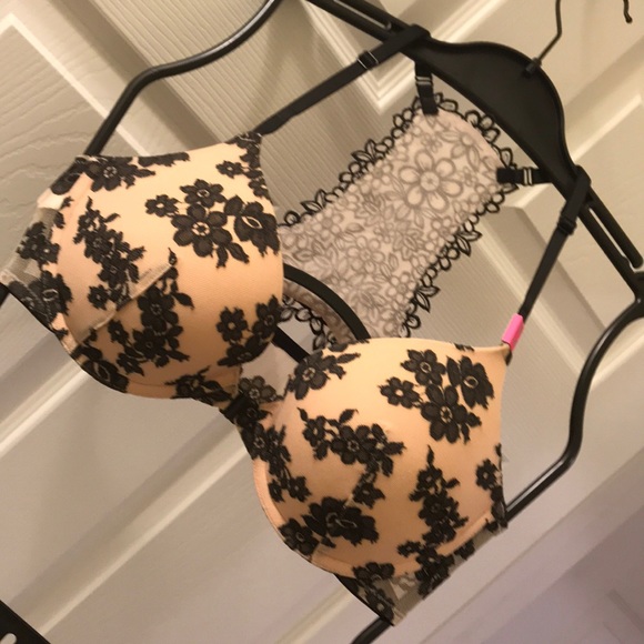 ๐Victoria Secret PINK Push-Up Racerback Bra - Picture 2 of 4